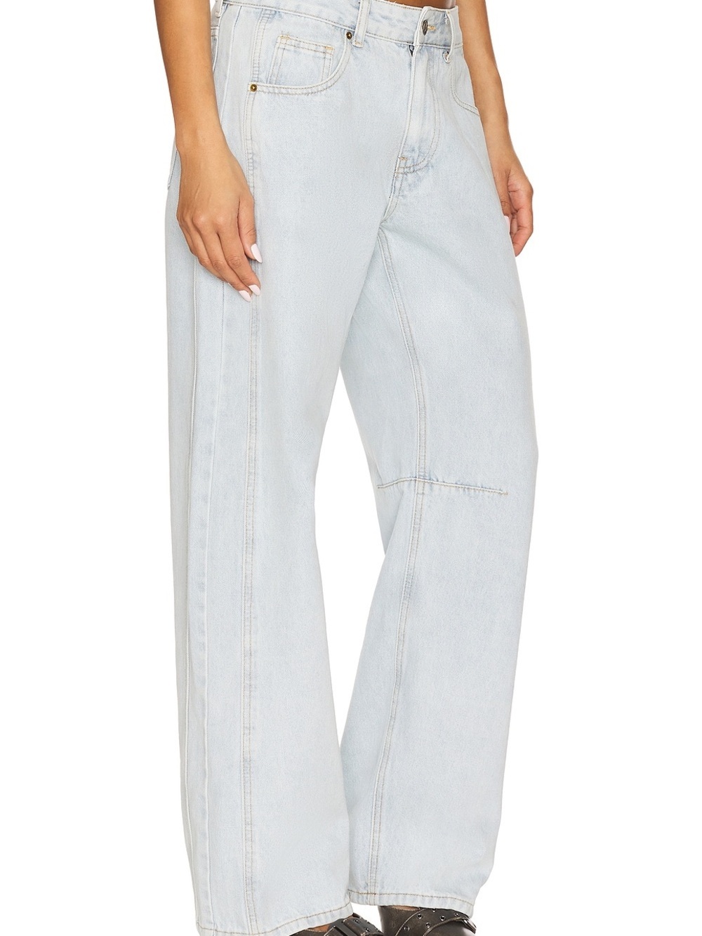 Lioness Barrel Wide Leg Jeans Light Wash